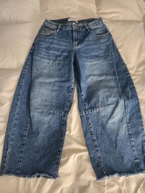 Ashley Mason Jeans Cropped Barrel Cut Blue Size 3/26 Waist